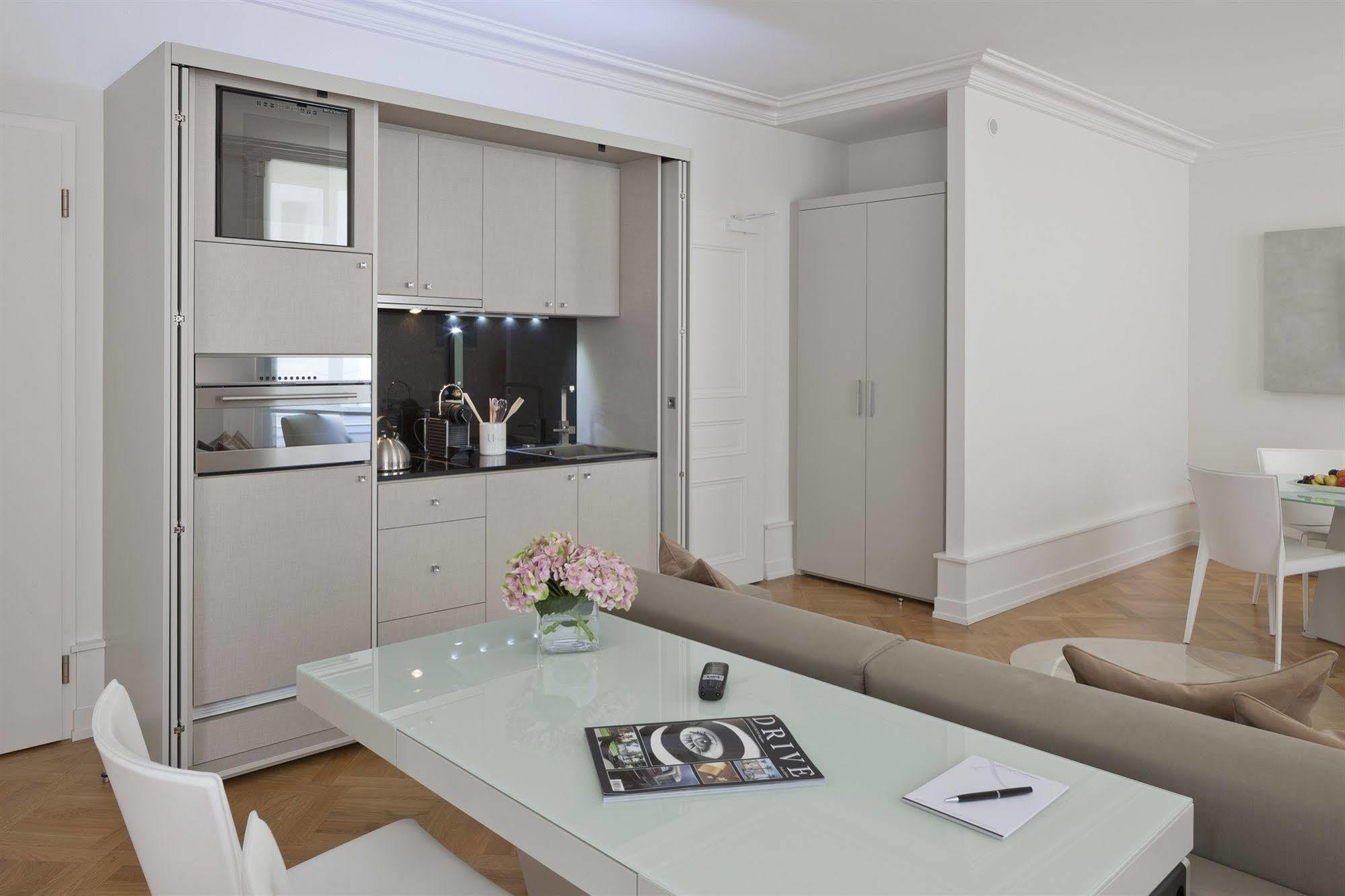 Swiss Luxury 5* Genf